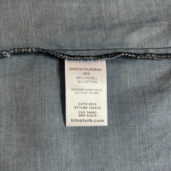 Trina Turk Chambray Shift Dress | size 4 - Picture 6 of 7